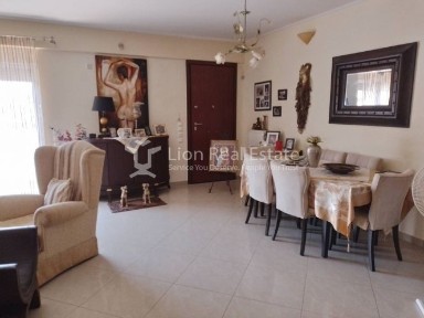 Μεζονέτα, 215τ. μ.