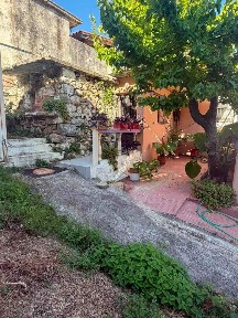 Μεζονέτα, 100τ. μ.