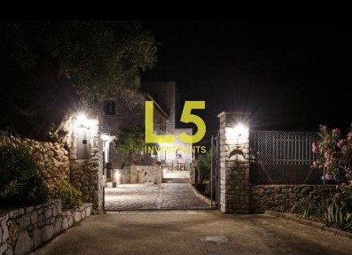 Βίλα, 220τ. μ.