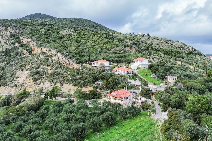 Μονοκατοικία, 3600τ. μ.