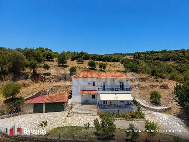 Μονοκατοικία, 200τ. μ.