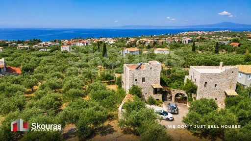 Μονοκατοικία, 93τ. μ.