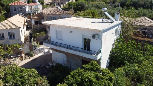 Μονοκατοικία, 158τ. μ.