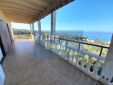 Μονοκατοικία, 340τ. μ.