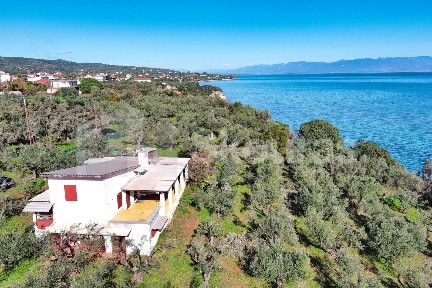 Μονοκατοικία, 81τ. μ.