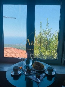 Μονοκατοικία, 90τ. μ.