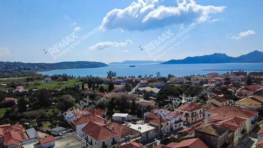 Μονοκατοικία, 105τ. μ.