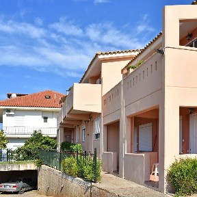 Συγκρότημα διαμερισμάτων, 325τ. μ.