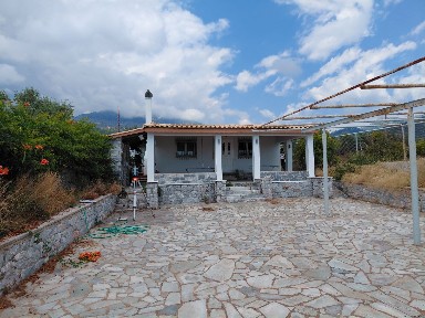 Μονοκατοικία, 90τ. μ.
