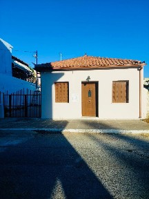 Μονοκατοικία, 80τ. μ.