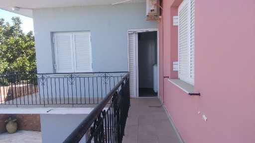 Μεζονέτα, 300τ. μ.