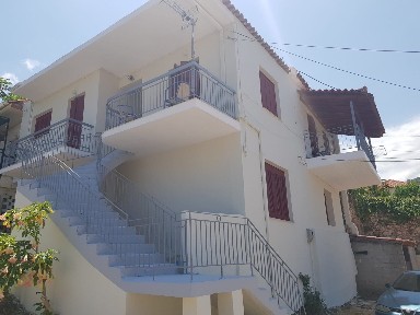 Μονοκατοικία, 208τ. μ.