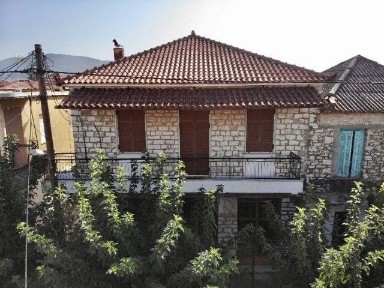 Μονοκατοικία, 200τ. μ.