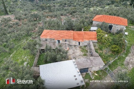 Μονοκατοικία, 225τ. μ.