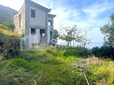 Μονοκατοικία, 211τ. μ.