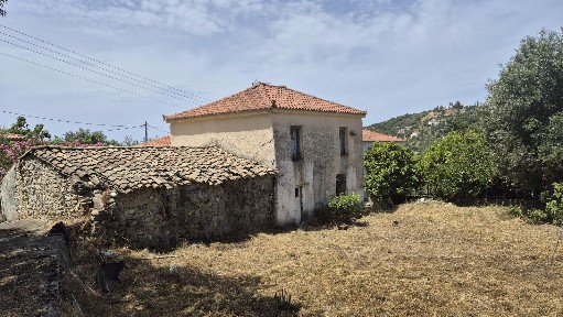 Μονοκατοικία, 129τ. μ.