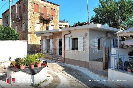 Μονοκατοικία, 82τ. μ.