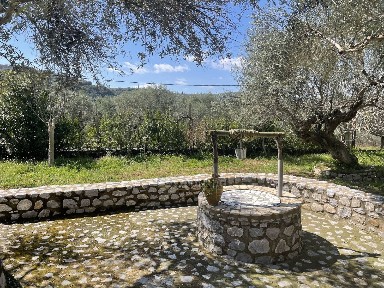 Μεζονέτα, 100τ. μ.