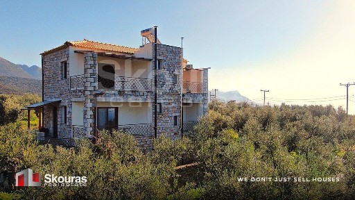 Μονοκατοικία, 176τ. μ.