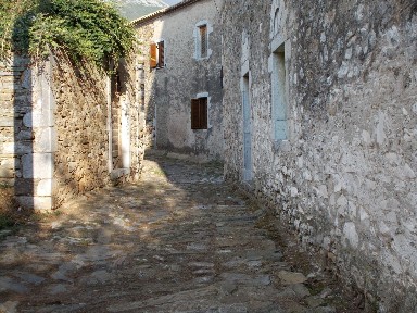 Μονοκατοικία, 180τ. μ.