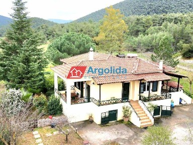 Μονοκατοικία, 88τ. μ.