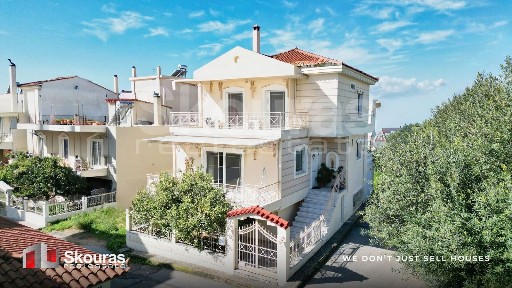 Μονοκατοικία, 275τ. μ.
