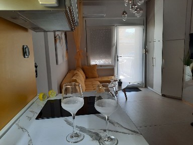 Studio / Γκαρσονιέρα, 27τ. μ.