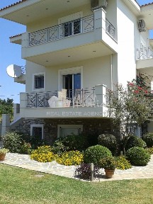 Μονοκατοικία, 350τ. μ.