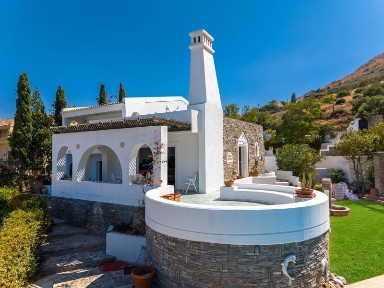 Μονοκατοικία, 230τ. μ.