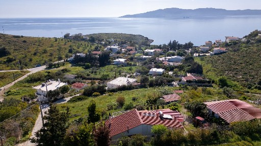 Μονοκατοικία, 55τ. μ.