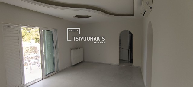 Μονοκατοικία, 70τ. μ.