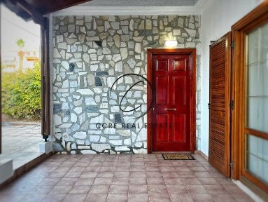 Κέντρο Σαρωνίδας - παραλία, Σαρωνίδα (Υπόλοιπο Αττικής)