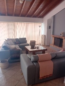 Μονοκατοικία, 380τ. μ.
