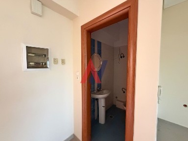 Γραφείο, 65τ. μ.
