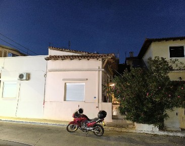 Μονοκατοικία, 60τ. μ.
