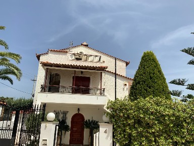 Κτίριο, 66τ. μ.