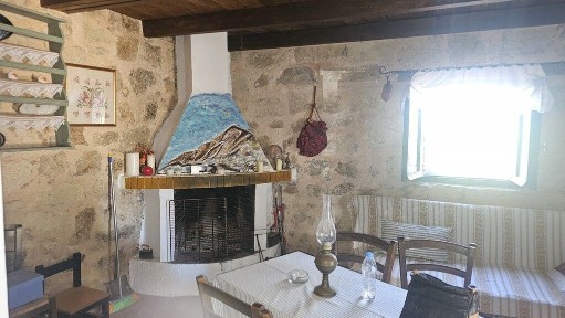 Μονοκατοικία, 49τ. μ.