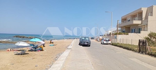 Μονοκατοικία, 415τ. μ.