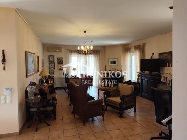Μονοκατοικία, 332τ. μ.