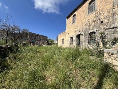 Μονοκατοικία, 100τ. μ.