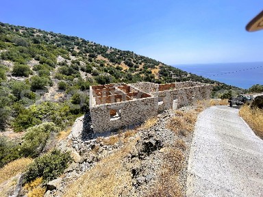 Μονοκατοικία, 270τ. μ.