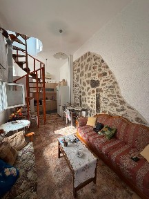 Μονοκατοικία, 60τ. μ.