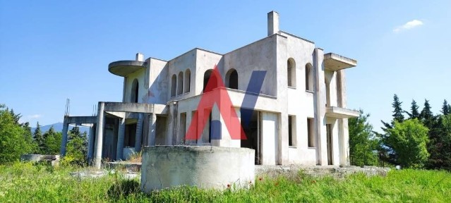 Βίλα, 536τ. μ.