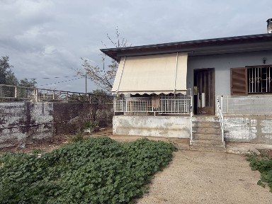 Μονοκατοικία, 65τ. μ.
