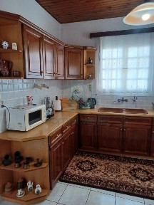 Μονοκατοικία, 90τ. μ.