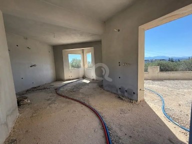 Μονοκατοικία, 240τ. μ.