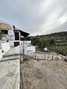 Μονοκατοικία, 75τ. μ.