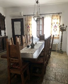 Μονοκατοικία, 290τ. μ.