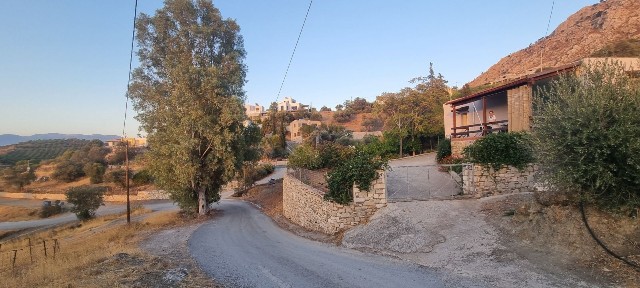 Μονοκατοικία, 80τ. μ.