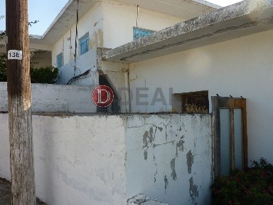 Μονοκατοικία, 54τ. μ.